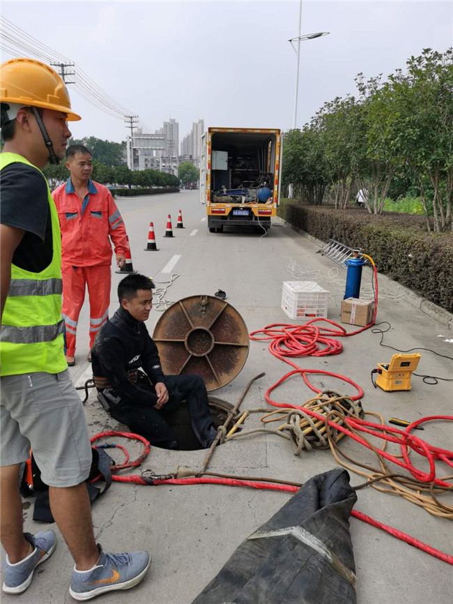 大峪镇翻衬法管道修复技术主要工序
