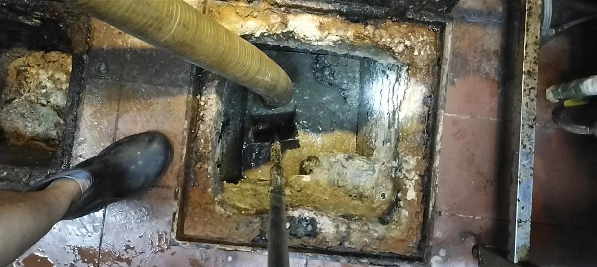 大峪镇污水池清理一般都有毒气，怎么预防中毒呢？
